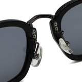 日本正規品 BLACK FLYS SUNGLASSES BF-1325-01 GREY BLACK-GUNMETAL ブラックフライズ サングラス ノーズパッド 眼鏡 UVカット 紫外線カット メンズ レディース グレー ブラック ガンメタル