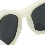 日本正規品 Salvatore Ferragamo SUNGLASSES SF1078S 102 GREY WHITE サルヴァトーレ フェラガモ サングラス グローバルフィット メガネ 眼鏡 UVカット 紫外線カット レディース ミラー グレー ホワイト